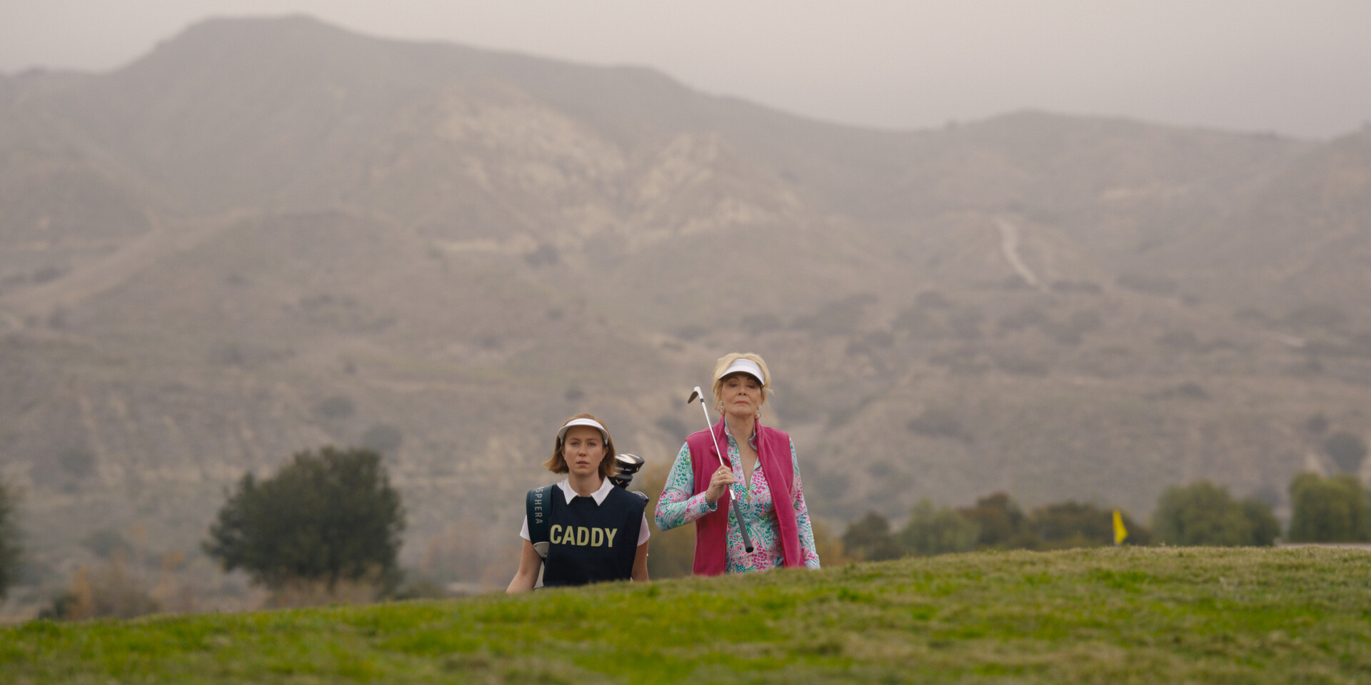 Jean Smart and Hannah Einbinder on a golf course