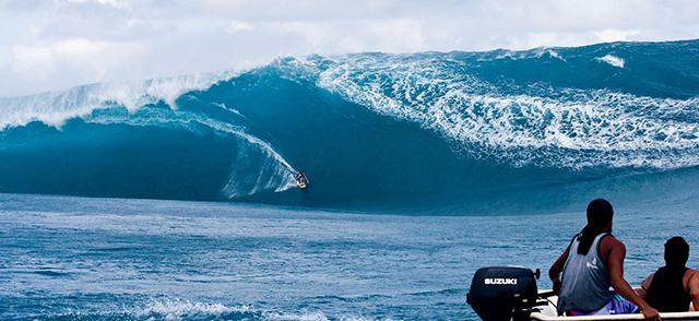 Red Bull and RED EPIC catch riders and waves in Teahupo'o