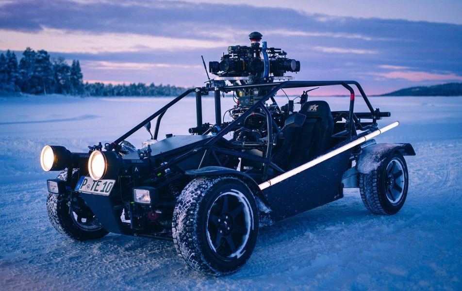 behind the scenes photo